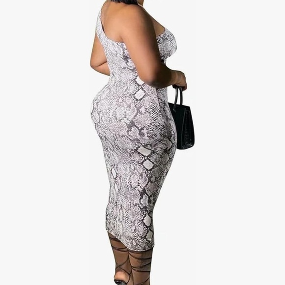 BODYCON DRESS Laced Over Chest NEW - Picture 3 of 6